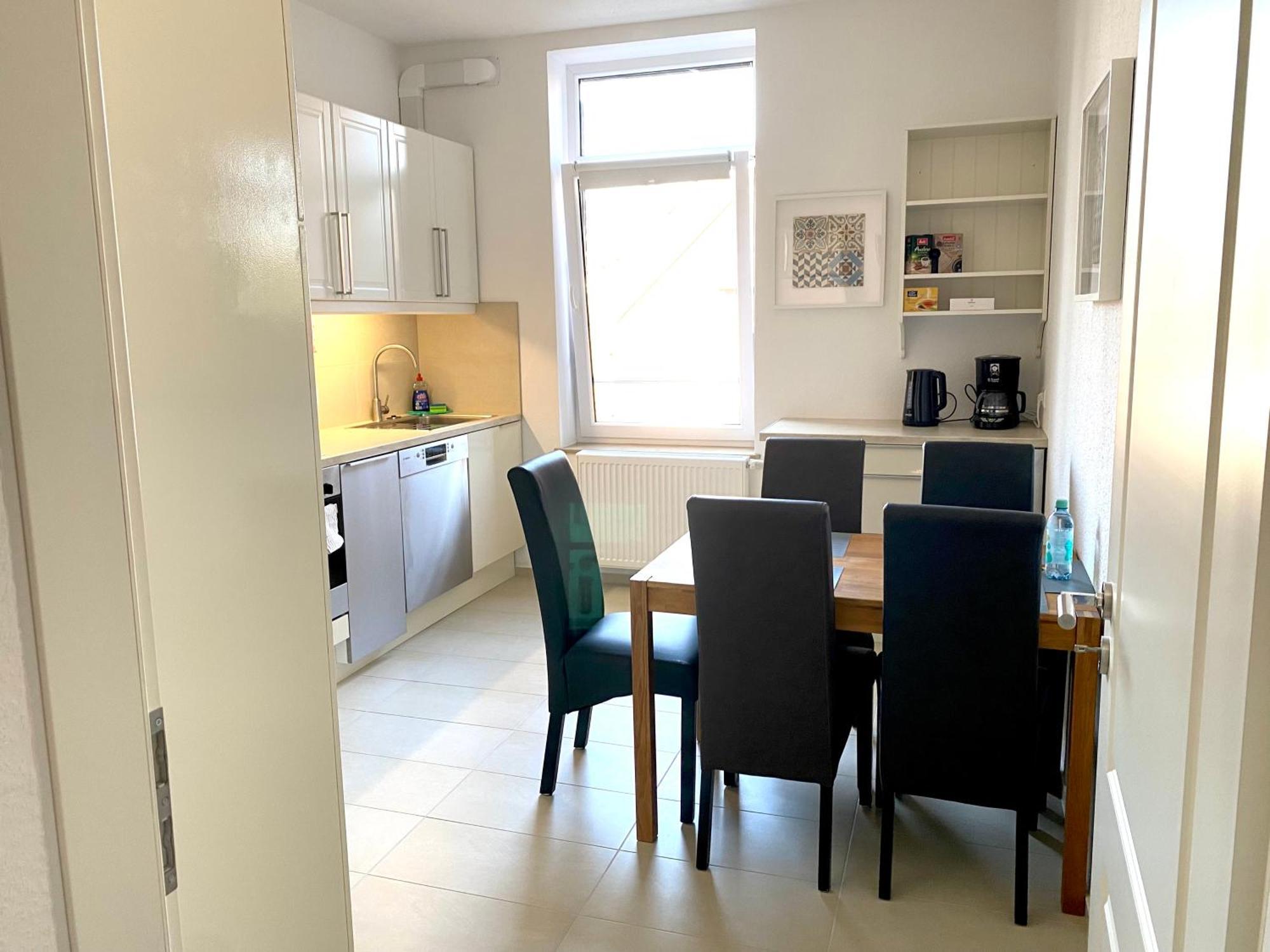 2 Rooms, Free Parking, 25 Min To Duesseldorf, 150 Mbps Wlan Duisburg Exterior foto